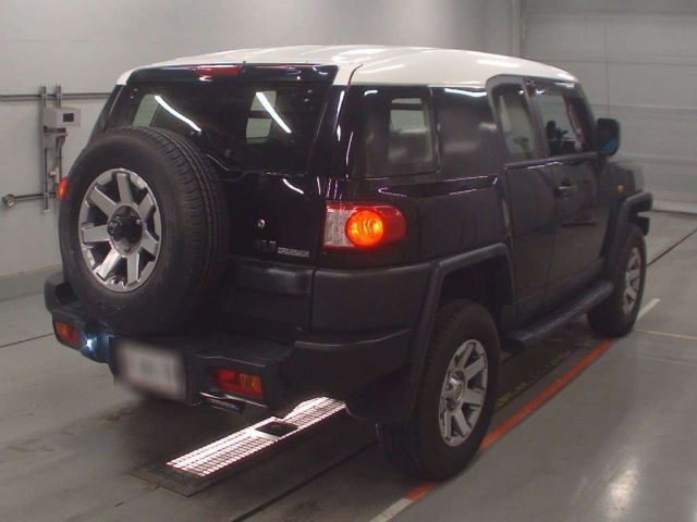 TOYOTA FJ CRUISER 2015