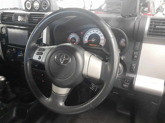 TOYOTA FJ CRUISER 2015