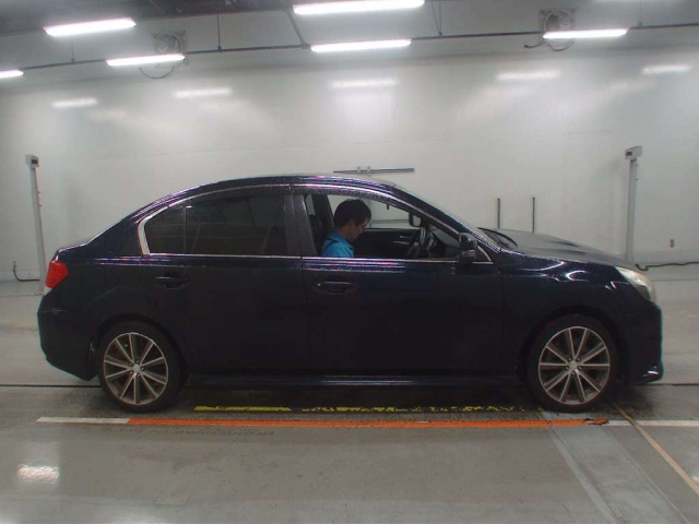 SUBARU LEGACY B4 2012