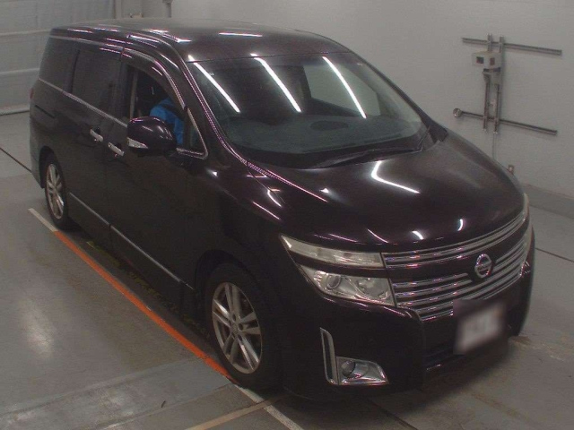 NISSAN ELGRAND 2010
