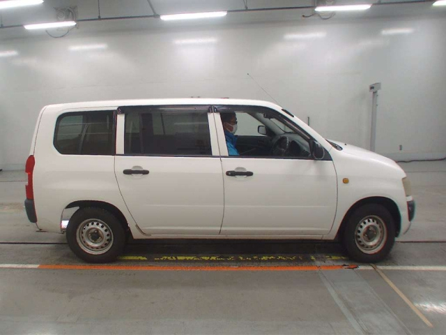 TOYOTA PROBOX 2010