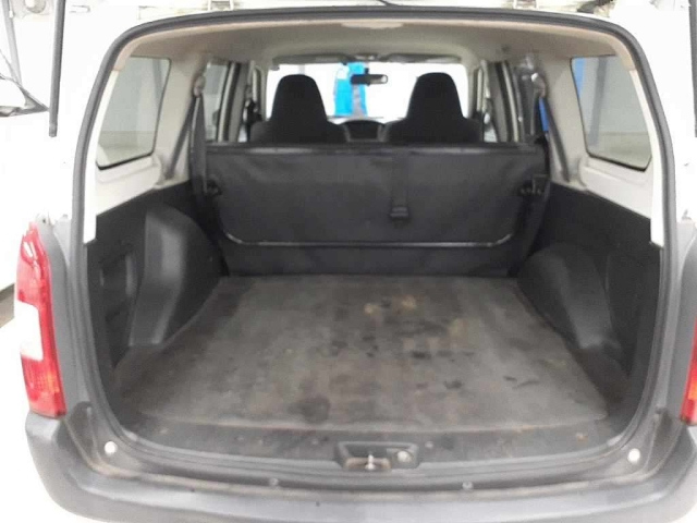 TOYOTA PROBOX 2010