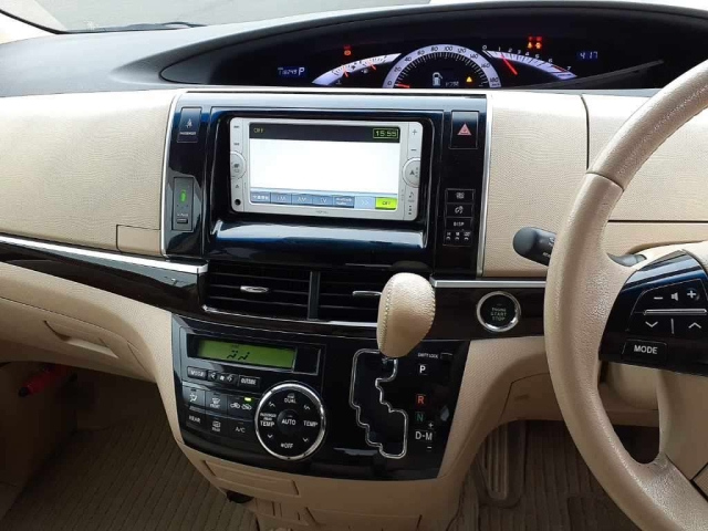 TOYOTA ESTIMA 2013