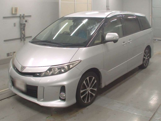 TOYOTA ESTIMA 2013