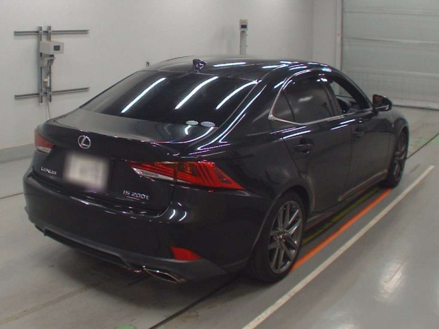 LEXUS IS 2017