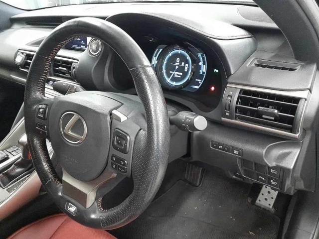 LEXUS IS 2017