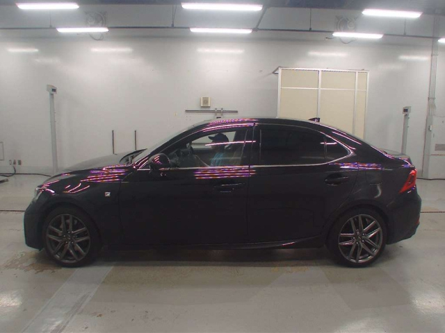 LEXUS IS 2017