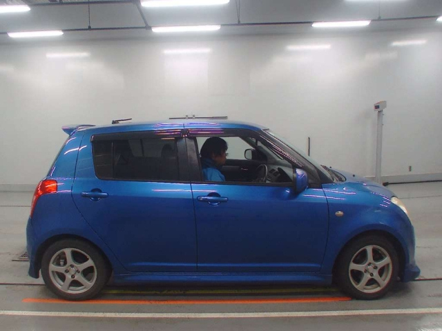 SUZUKI SWIFT 2009