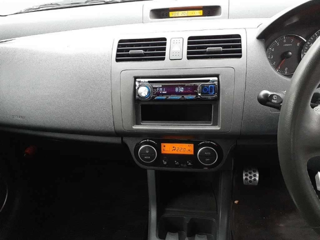 SUZUKI SWIFT 2009