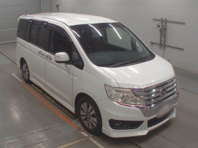 HONDA STEP WAGON 2013