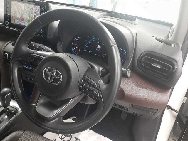 TOYOTA YARIS CROSS 2022