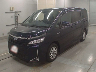 TOYOTA VOXY 2018