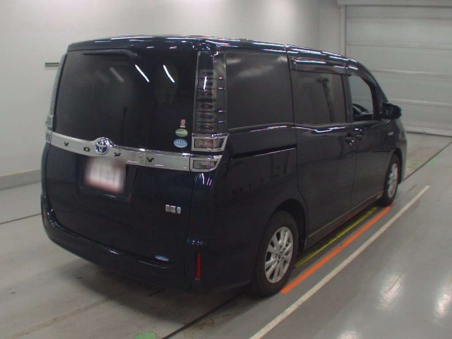 TOYOTA VOXY 2018