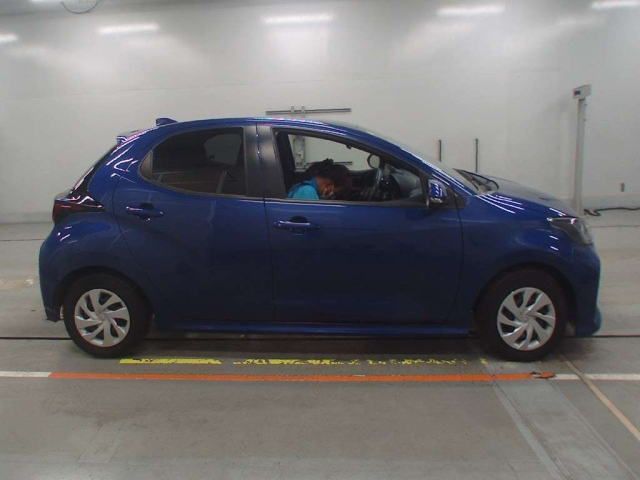 TOYOTA YARIS 2021