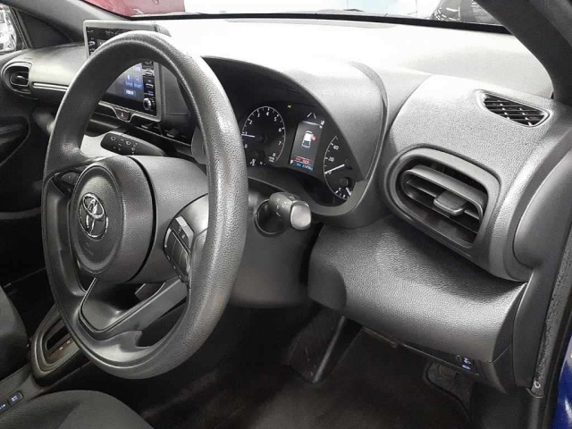 TOYOTA YARIS 2021