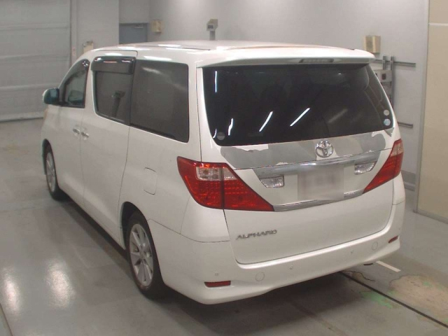 TOYOTA ALPHARD 2009