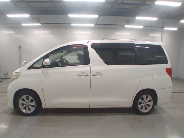 TOYOTA ALPHARD 2009