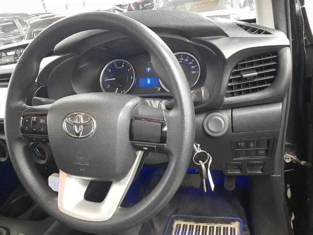 TOYOTA HILUX 2018