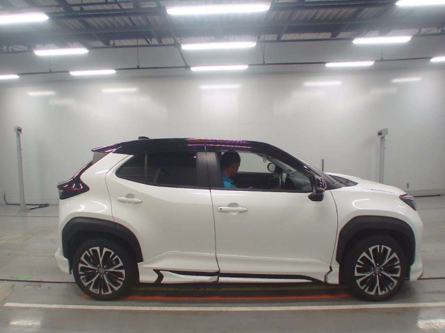 TOYOTA YARIS CROSS 2021