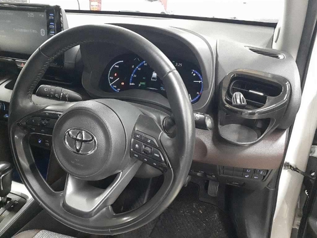 TOYOTA YARIS CROSS 2021