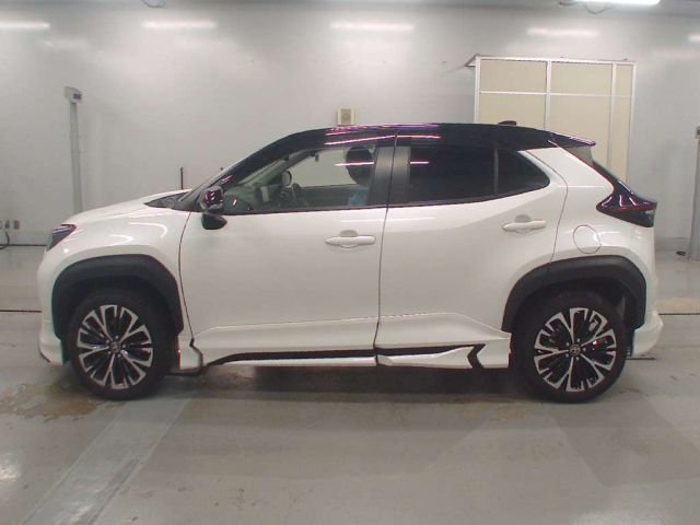 TOYOTA YARIS CROSS 2021