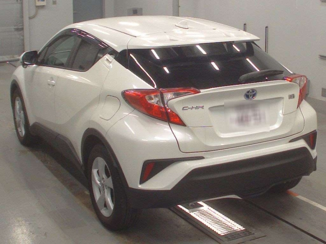TOYOTA C-HR 2017
