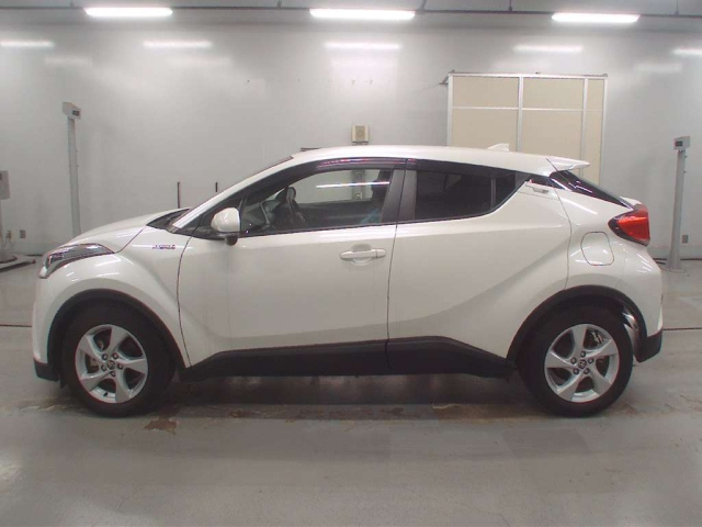 TOYOTA C-HR 2017