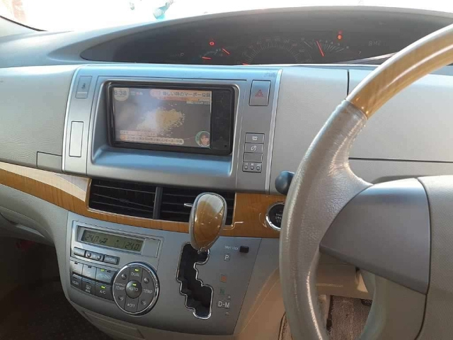 TOYOTA ESTIMA 2009