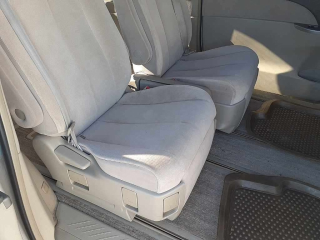 TOYOTA ESTIMA 2009