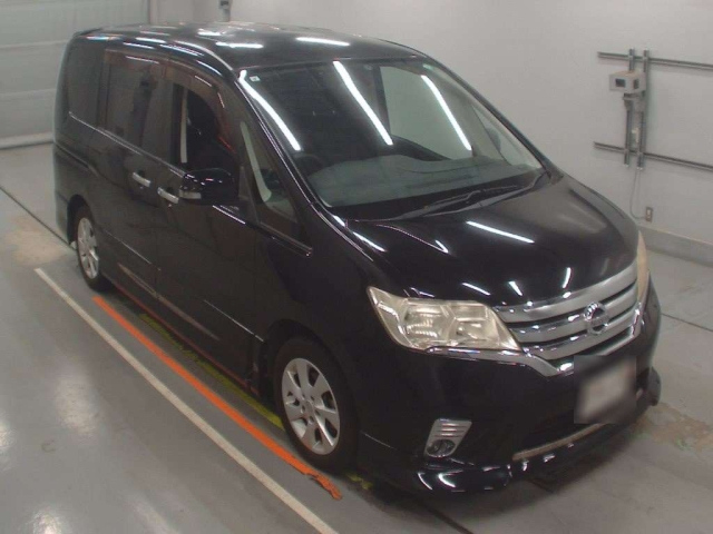 NISSAN SERENA 2011
