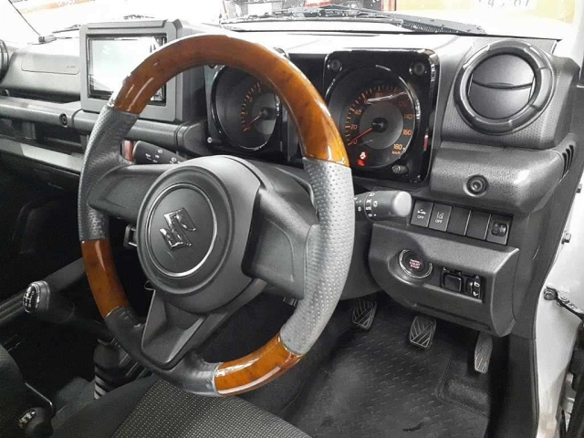 SUZUKI JIMNY SIERRA 2021