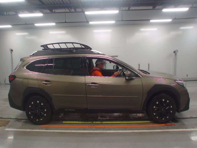 SUBARU LEGACY OUTBACK 2022