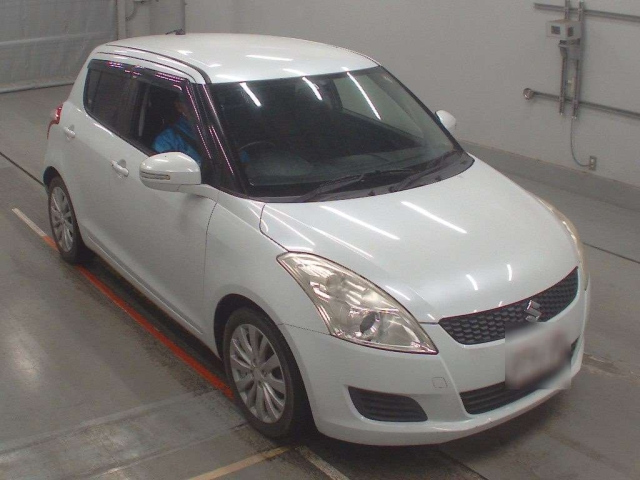 SUZUKI SWIFT 2012