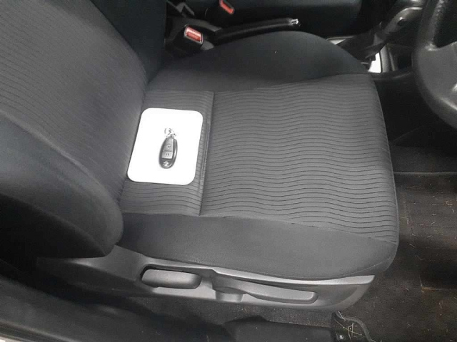 SUZUKI SWIFT 2012