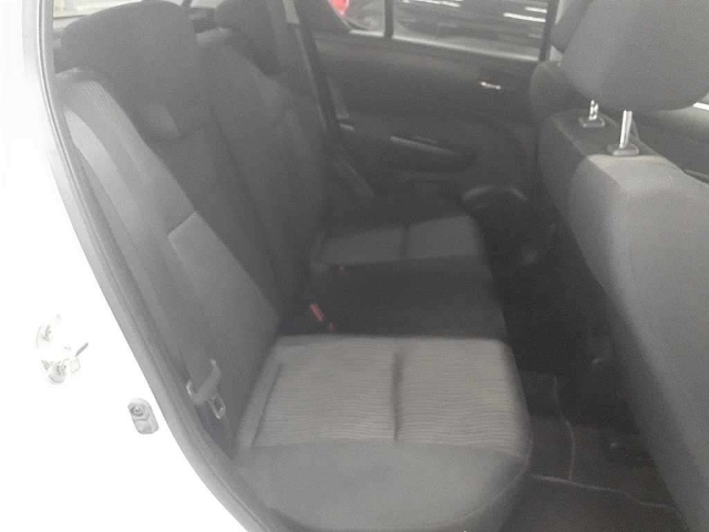 SUZUKI SWIFT 2012