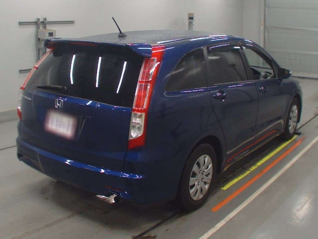HONDA STREAM 2011