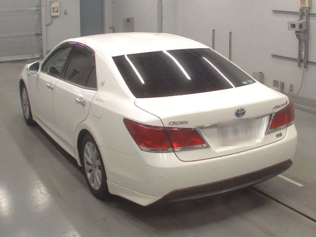 TOYOTA CROWN 2013