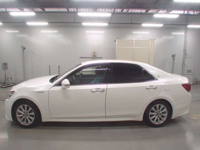 TOYOTA CROWN 2013