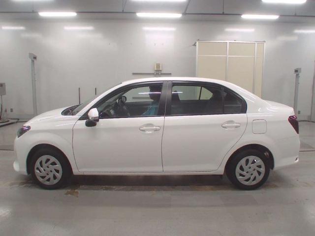 TOYOTA COROLLA AXIO 2023
