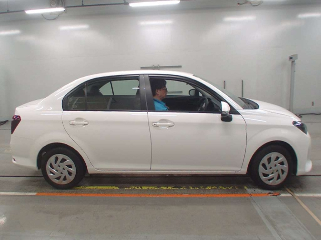 TOYOTA COROLLA AXIO 2023