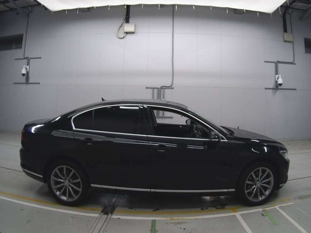 VOLKSWAGEN PASSAT 2020