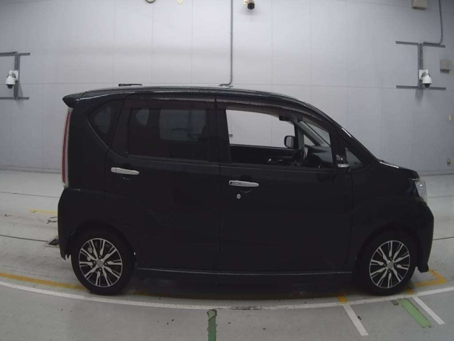 DAIHATSU MOVE 2015