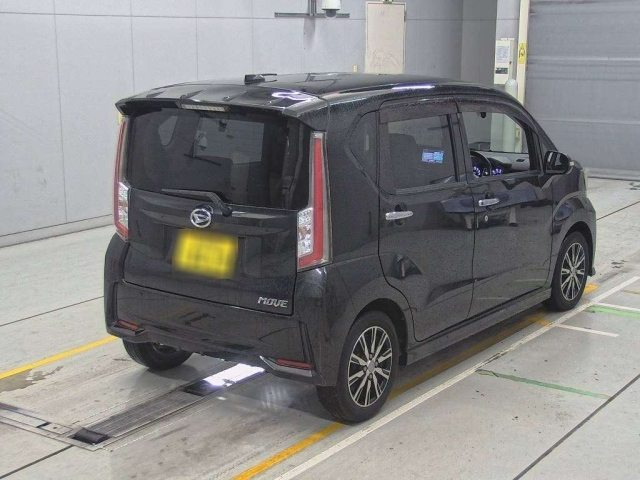 DAIHATSU MOVE 2015