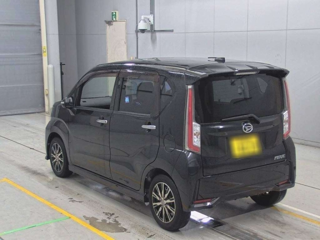 DAIHATSU MOVE 2015