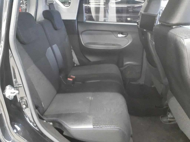 DAIHATSU MOVE 2015