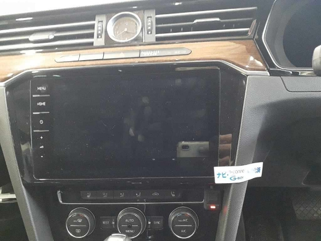 VOLKSWAGEN PASSAT 2020