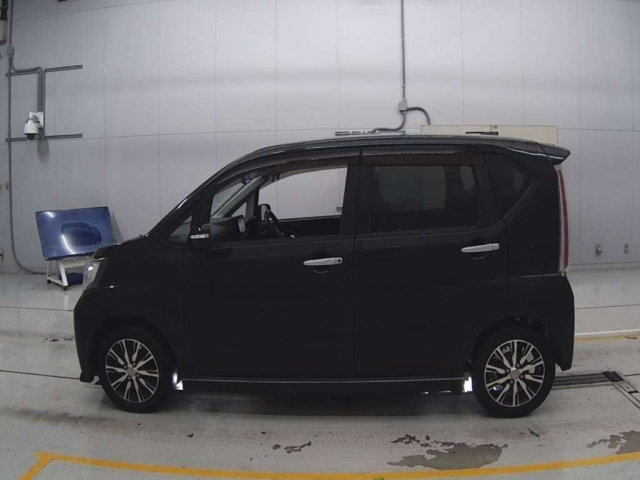 DAIHATSU MOVE 2015