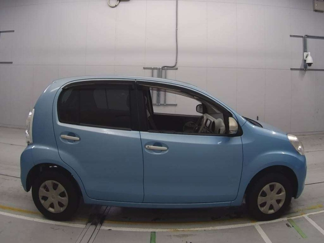 TOYOTA PASSO 2010
