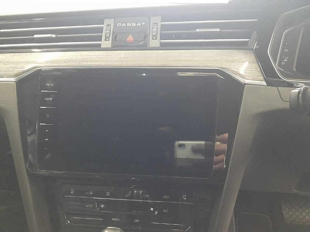VOLKSWAGEN PASSAT VARIANT 2022