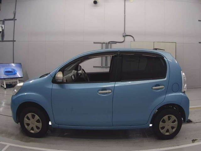 TOYOTA PASSO 2010